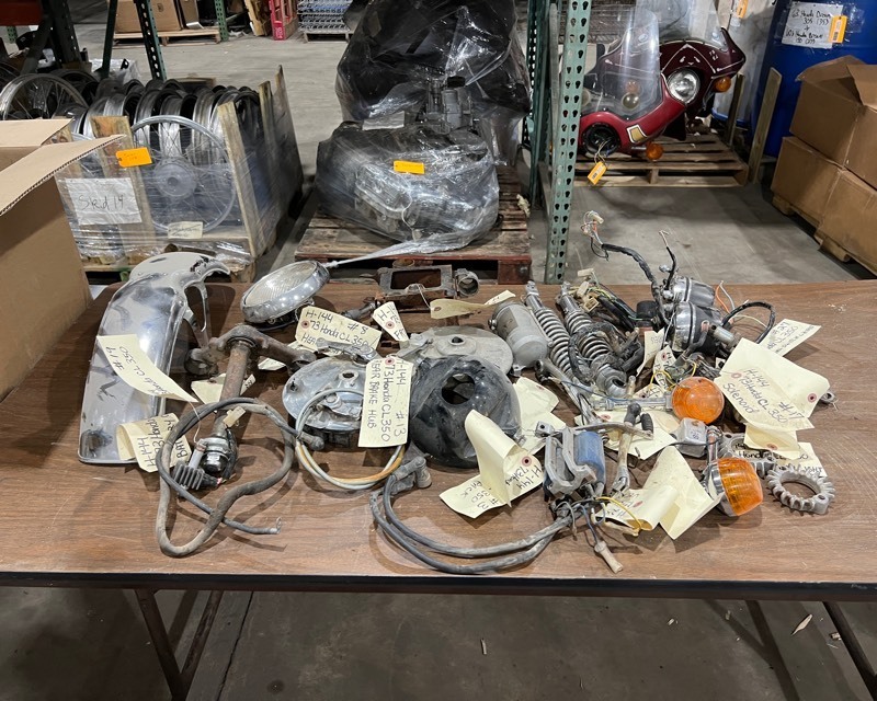 lot 567 image: 1973 Honda CL350 Parts