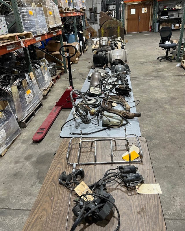 lot 568 image: 1984 GL1200 Goldwing Parts