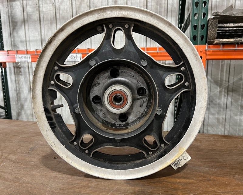lot 583 image: 1981 Honda CB650C Rim