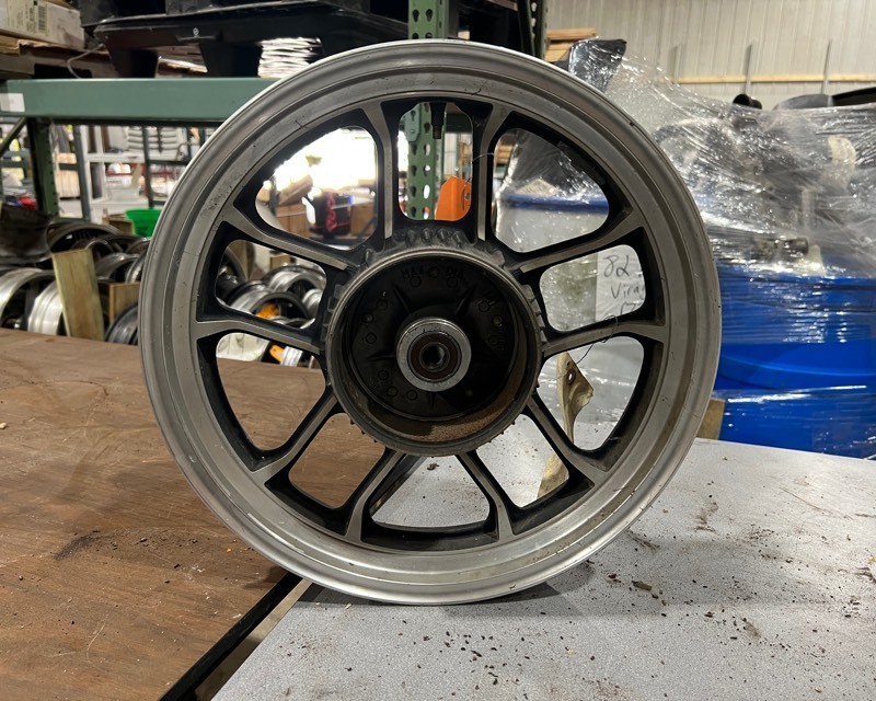 lot 605 image: 1985 Honda Shadow 500 Rim