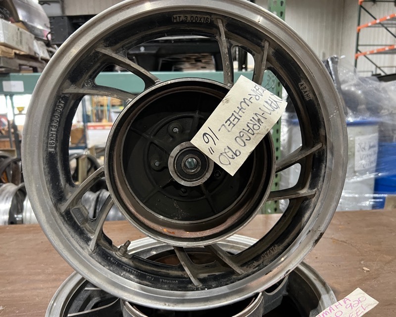 lot 606 image: 1982 Yamaha Virago 920 Rims