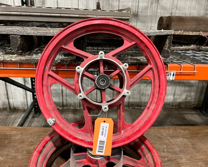 lot 609 image: 1988 Kawasaki ZX600 Ninja Rims