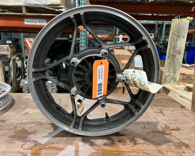 lot 623 image: 1983 Honda V65 Rim