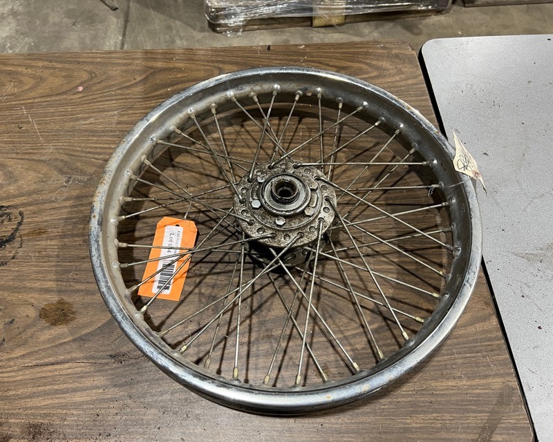 lot 634 image: 1976 Honda CB350 Rim