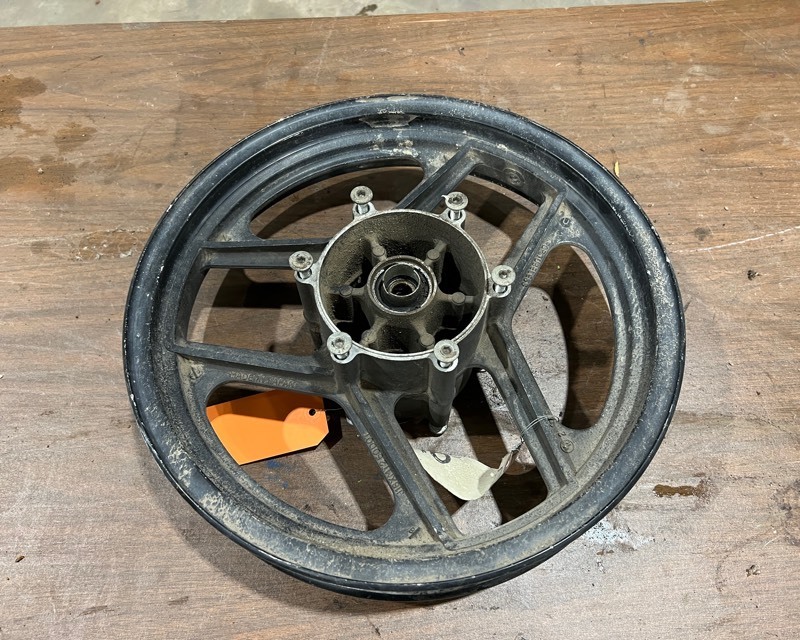 lot 665 image: 1986 Kawasaki ZX600A Rim
