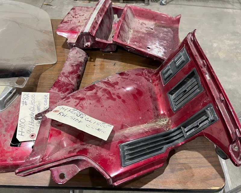 lot 671 image: 1994 Honda Goldwing GL1500 Parts