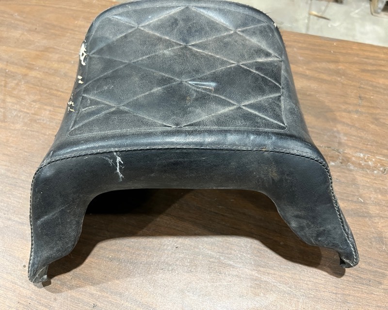 lot 717 image: 1983 Honda GL650I Rear Seat