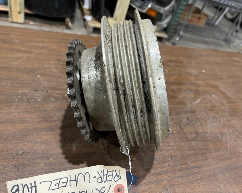 lot 754 image: 1972 Honda CL450 Rear Wheel HUB