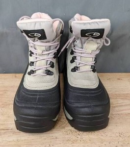 lot 95 image: Champion Womens Size 10 Snow Boots K