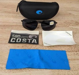 lot 30A image: NEW Costa Sunglasses w Black Case L