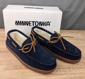 lot 125A image: NEW Mens Minnetonka Moccasin Slippers, Size 9, Blue W