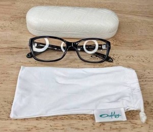 lot 191A image: New Oakley Eyeglasses with Display Lenses   L