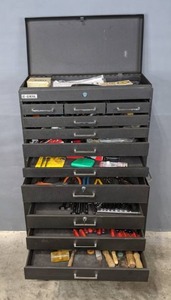 lot 10 image: US General 27 6-Drawer Top Chest, 2-Drawer Middle Chest and 3-Drawer Bottom Roller Cabinet on Wheels M