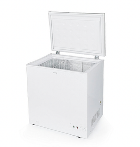 lot 1 image: NEW Commercial Cool 5.4 Cu. Ft. Chest Freezer M