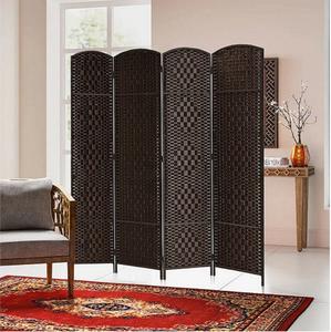 lot 263 image: Diamond Weave 4-Panel Room Divider   M