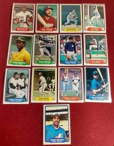 lot 13 image: (13) 1982 Fleer Baseball Cards - Several Superstars