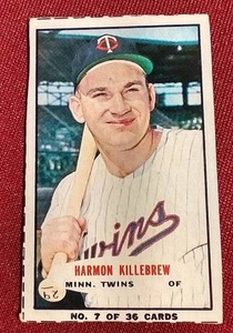 lot 25 image: 1965 Bazooka Harmon Killebrew Card