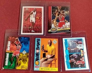 lot 149 image: (5) Michael Jordan Cards
