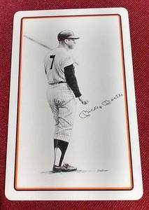 lot 153 image: 1977 Mickey Mantle Playing Card