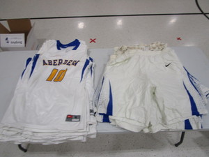 lot 367 image: (18) Nike Girls Basketball Uniforms