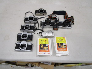 lot 402 image: Misc. Cameras & 3M Post It Picture Paper
