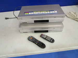 lot 37 image: (2) Toshiba DVDVCR Players