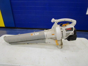 lot 131 image: Ryobi Leaf Blower
