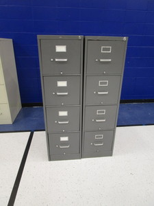lot 143 image: (2) Hon 4 Drawer File Cabinets