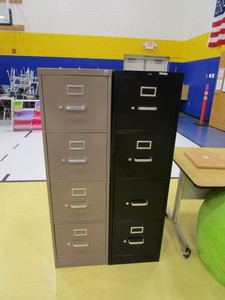 lot 144 image: (2) Hon 4 Drawer File Cabinets