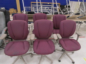 lot 153 image: (6) Office Chairs