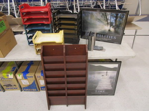 lot 179 image: Paper Organizers, Pictures, Bookends