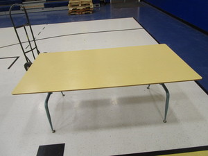 lot 288 image: Table 3x6