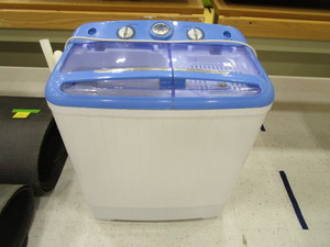 lot 302 image: Small Portable Washing Machine