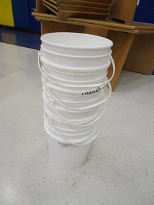 lot 305 image: (5) 5gal Pickle Buckets