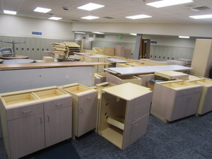 lot 313 image: Approx. 70 Upper & lower Cabinets & Countertops Various Sizes