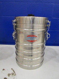 lot 52 image: 4 gal. Insulated SoupBeverage Container
