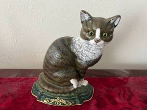 lot 7 image: Cat Metal Doorstop