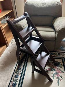 lot 25 image: Wood Chair That Converts to Step Stool