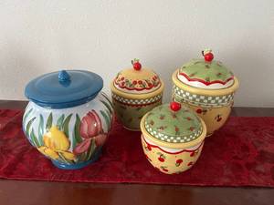 lot 28 image: Kitchen Jars