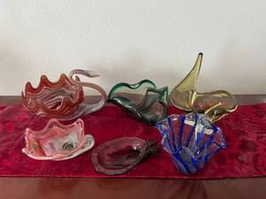 lot 36 image: Colored Decorative Glass