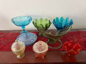 lot 39 image: Colored Glass