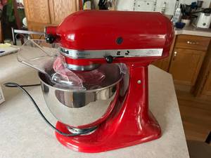 lot 50 image: Kitchen Aid Mixer