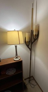 lot 89 image: Vintage Floor to Ceiling Lamp & Table Lamp