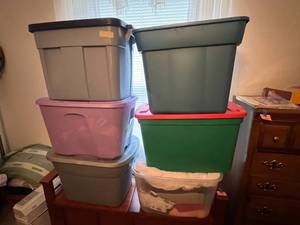 lot 91 image: 6 Large Totes of Fabric