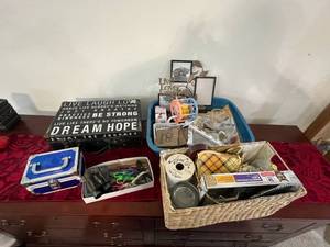 lot 101 image: Mixed Lot - Craft Supplies, Home Decor