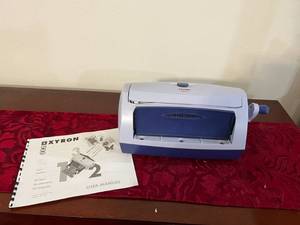 lot 105 image: Xyron Model 900