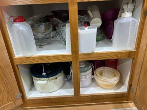 lot 118 image: Everything in Cabinet