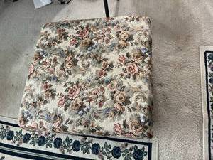 lot 166 image: Large Footstool with Storage