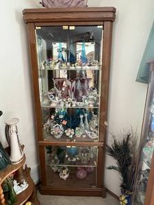 lot 170 image: Lighted Corner Cabinet