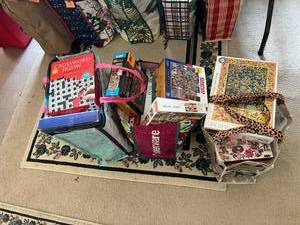 lot 189 image: Puzzles